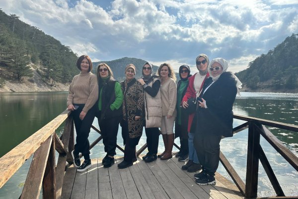 Dernek üyeleri Bolu, Abant’ da buluştu: DESMÜD ailesinde güçlü ilişkiler